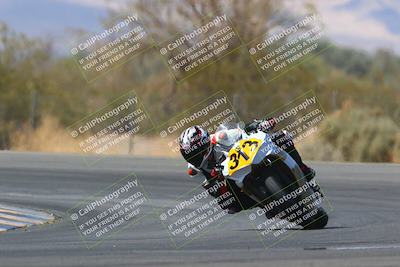 media/Apr-17-2022-CVMA (Sun) [[f474cfa795]]/Race 14 500 Supersport-350 Supersport (Holeshot)/